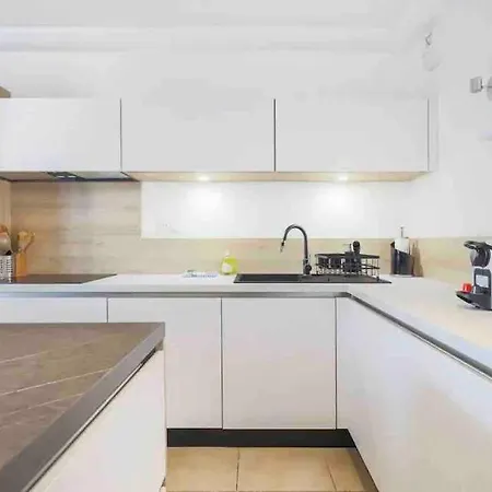 Apartment Q&r Renting - Design Modernes Et Luxueuses- Confort Parking Ac *