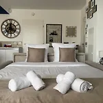 Q&r Renting - Design Modernes Et Luxueuses- Confort Parking Ac Lejlighed *