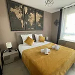 Q&r Renting - Design Modernes Et Luxueuses- Confort Parking Ac *