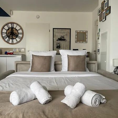Q&r Renting - Design Modernes Et Luxueuses- Confort Parking Ac Lejlighed *
