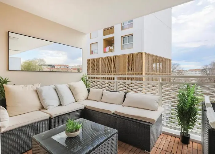 Apartment Q&r Renting - Design Modernes Et Luxueuses- Confort Parking Ac