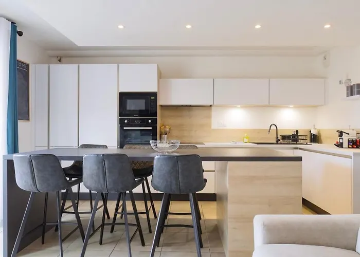 Q&r Renting - Design Modernes Et Luxueuses- Confort Parking Ac Apartment Nizza